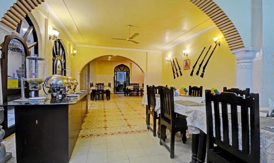 Hotel Utsav Niwas Jaipur Luaran gambar